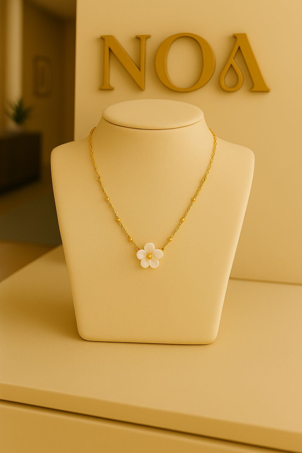Dainty Initial Bloom Necklace – Personalized Shell Flower Pendant in 14K Gold | NOA