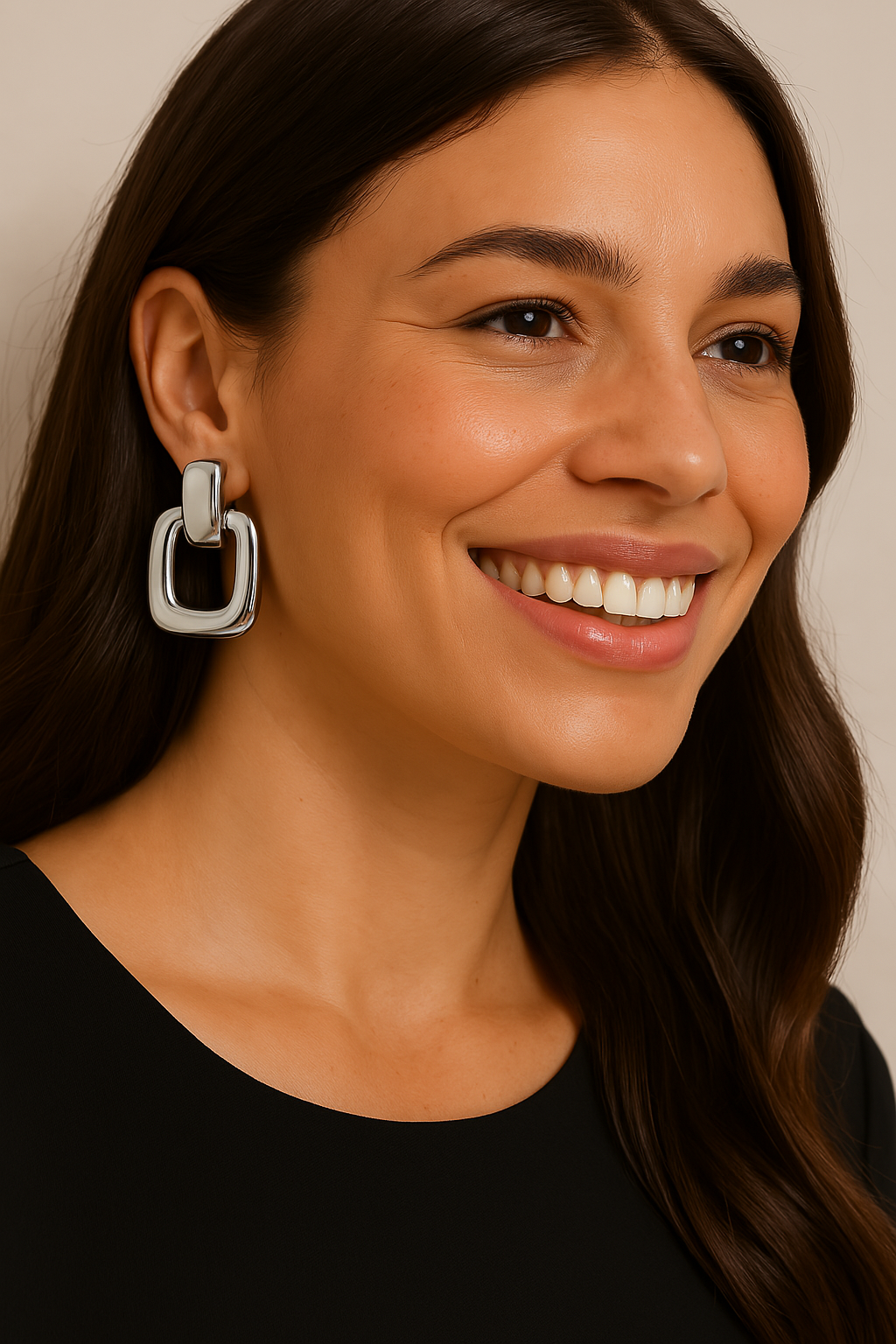 Geometric Oval Earrings – 18K Gold Plated Elegance