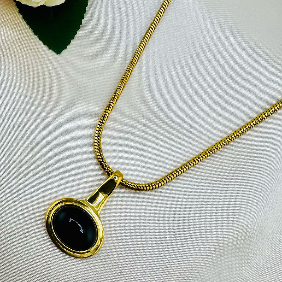 NOA Titanium Steel Black Geometric Trend Necklace – 18K Gold Plated