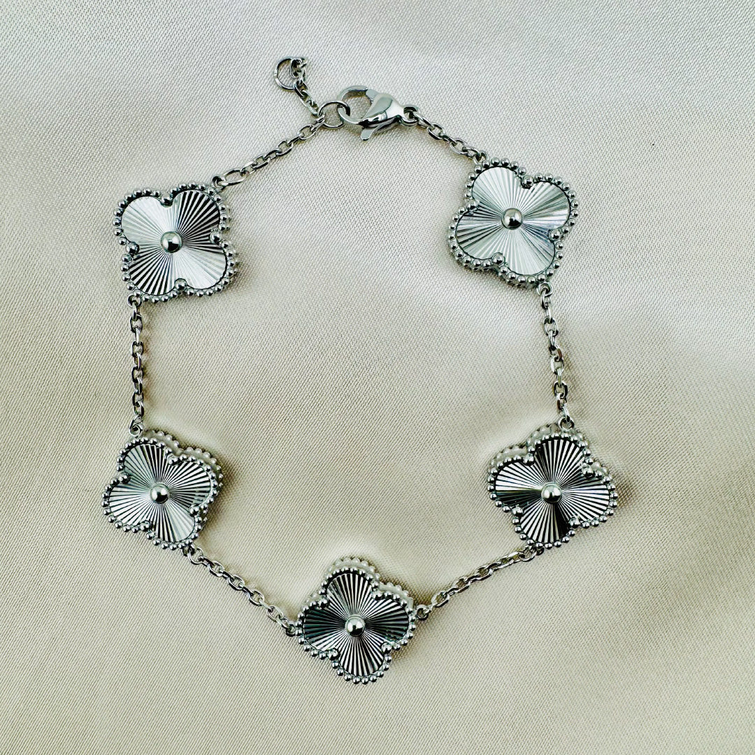 NOA’s Stainless Steel 14K Gold-Plated Brass Clover Bracelet