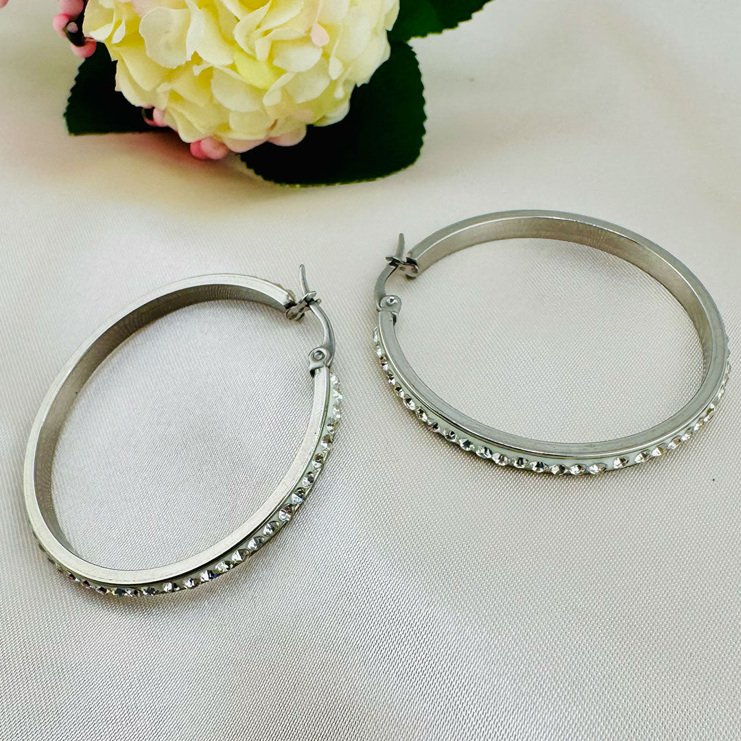 NOA's Titanium Steel Rhinestone Geometric Minimalist Hoop Earrings – 14K Gold Plated